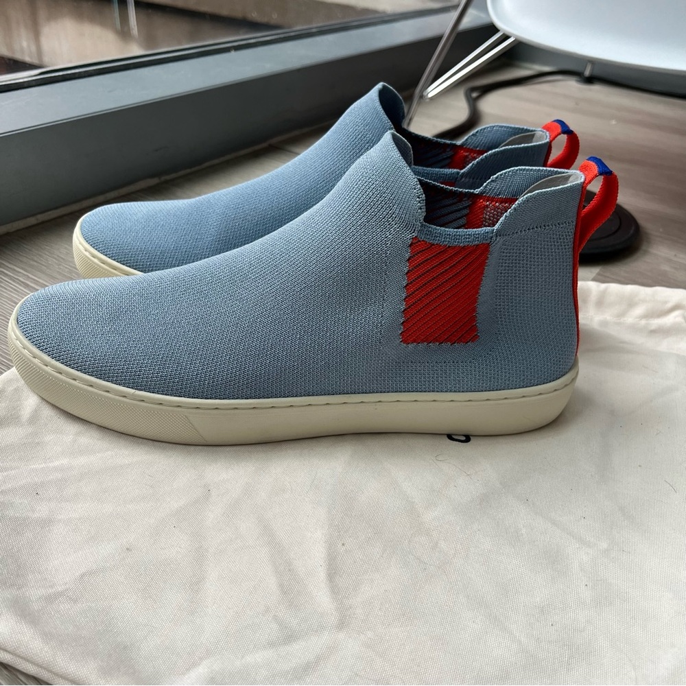 EUC 10.5 Blue Rothy’s Arctic Chelsea Sneakers - Picture 3 of 7